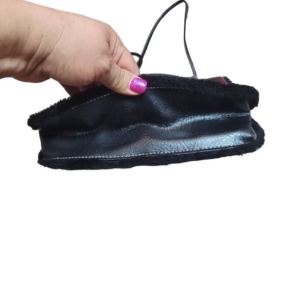 Bucket Purse Black Faux Fur Edges 8" Height 8.5" Width - Picture 3 of 8